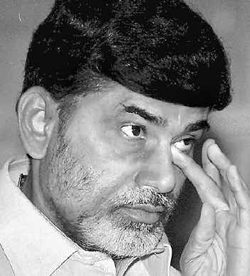 pawan kalyan,chandrababu naidu,government jobs  పవన్‌ పుణ్యమా అని గద్దెక్కిన బాబుని కాపాడేదెవరు?